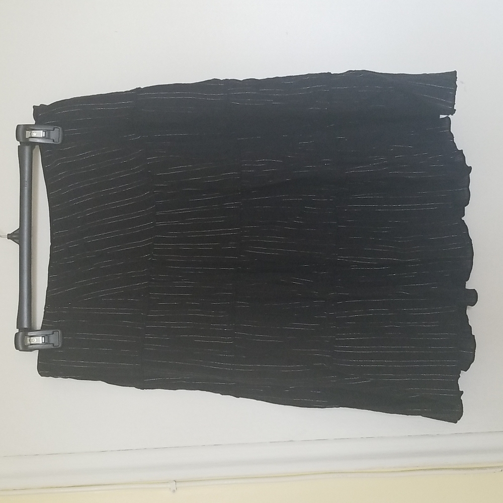 Vivendi Knee Length Tiered Skirt - Small